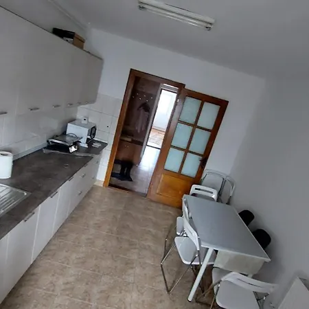 Apartamento 3 *